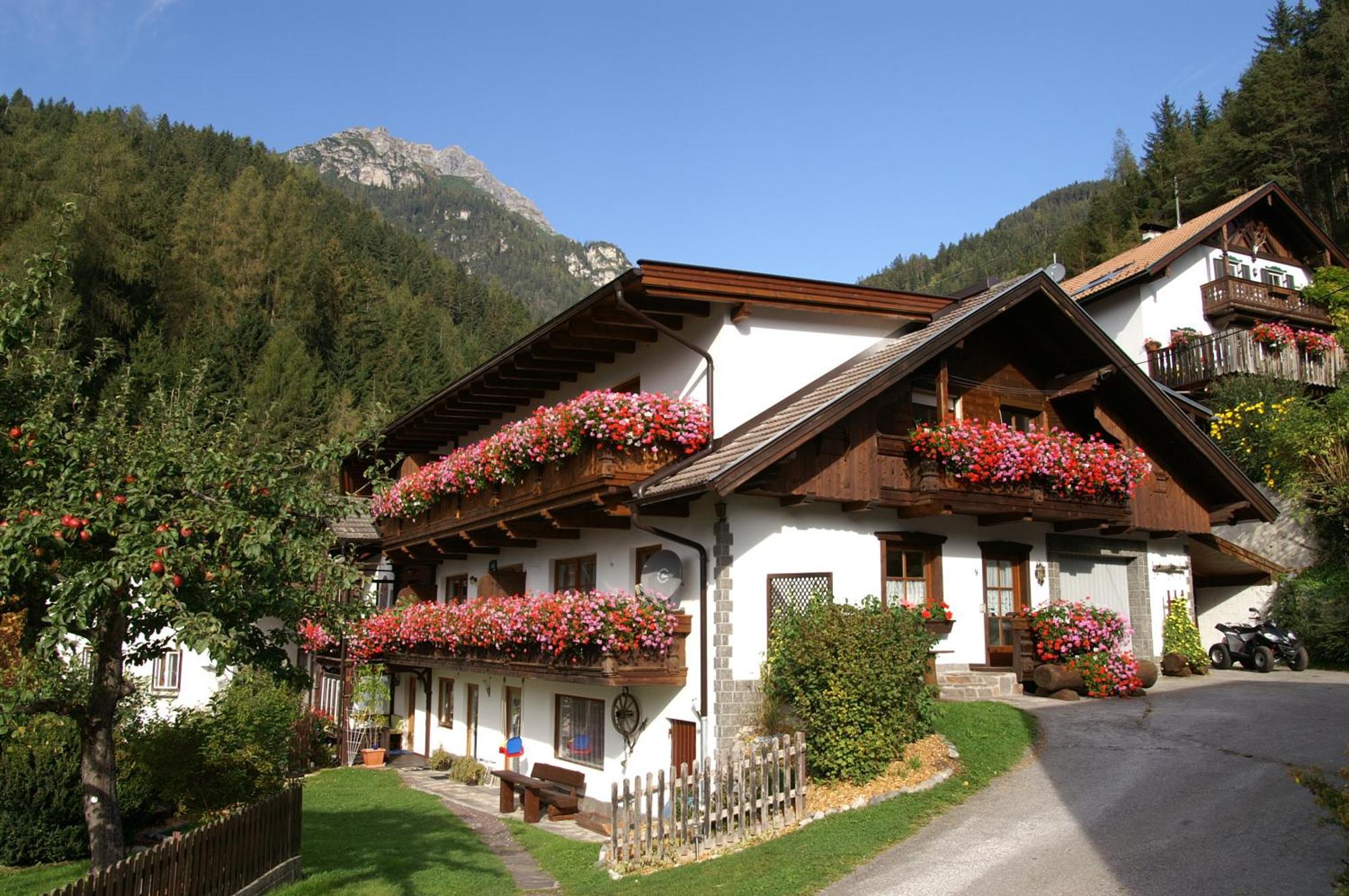 Kassnhof - Urlaub In Den Bergen Apartment Telfes im Stubai Luaran gambar